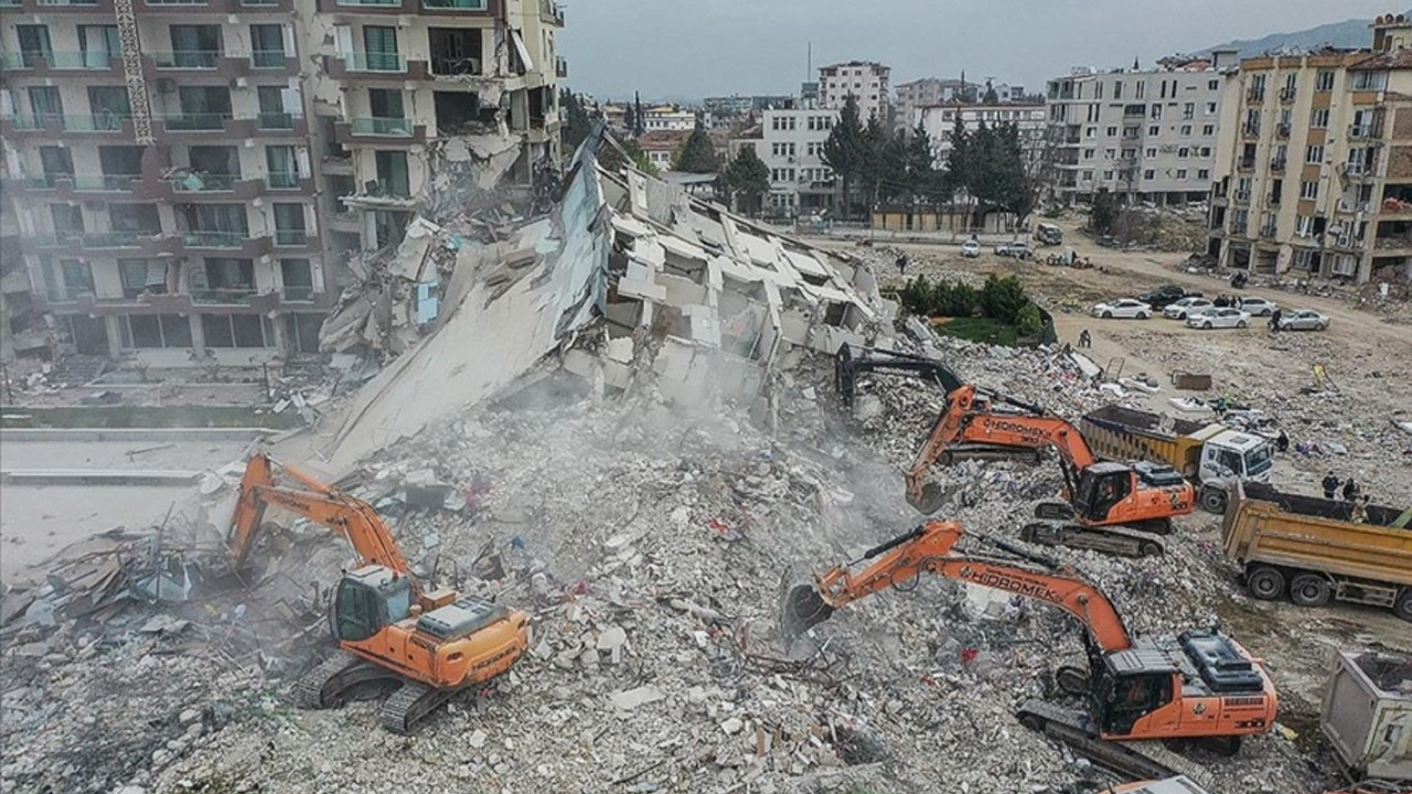 6 Şubat davasında '14 bina yaptı, biri yıkıldı' savunması