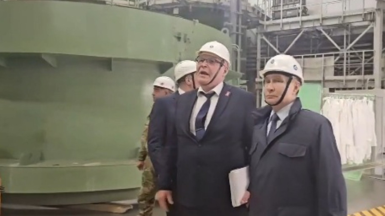 Putin: Aptallar yarışmasında bile ikinci olurlar