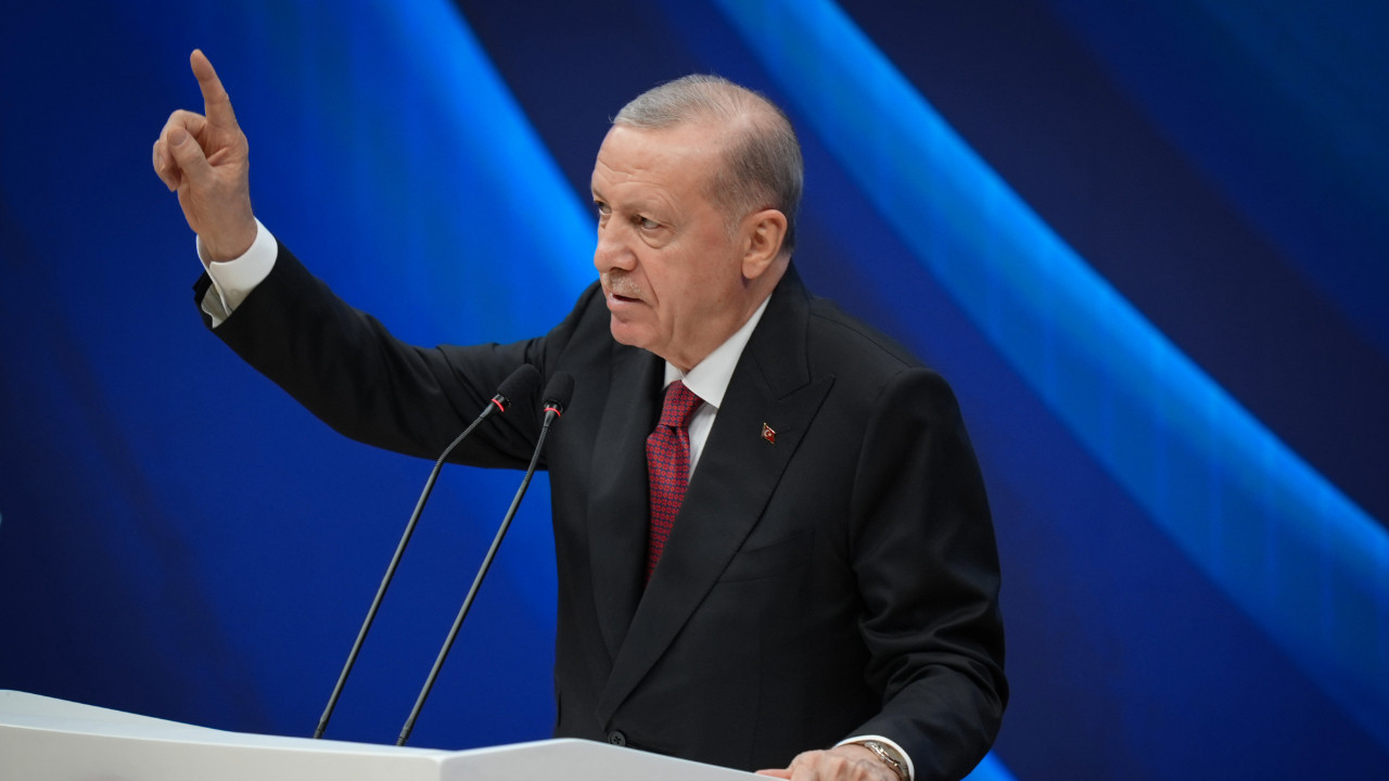 AKP olası polemiğin önünü kesti, ipucu verdi: Başkanlık sistemi tartışmaya açılacak