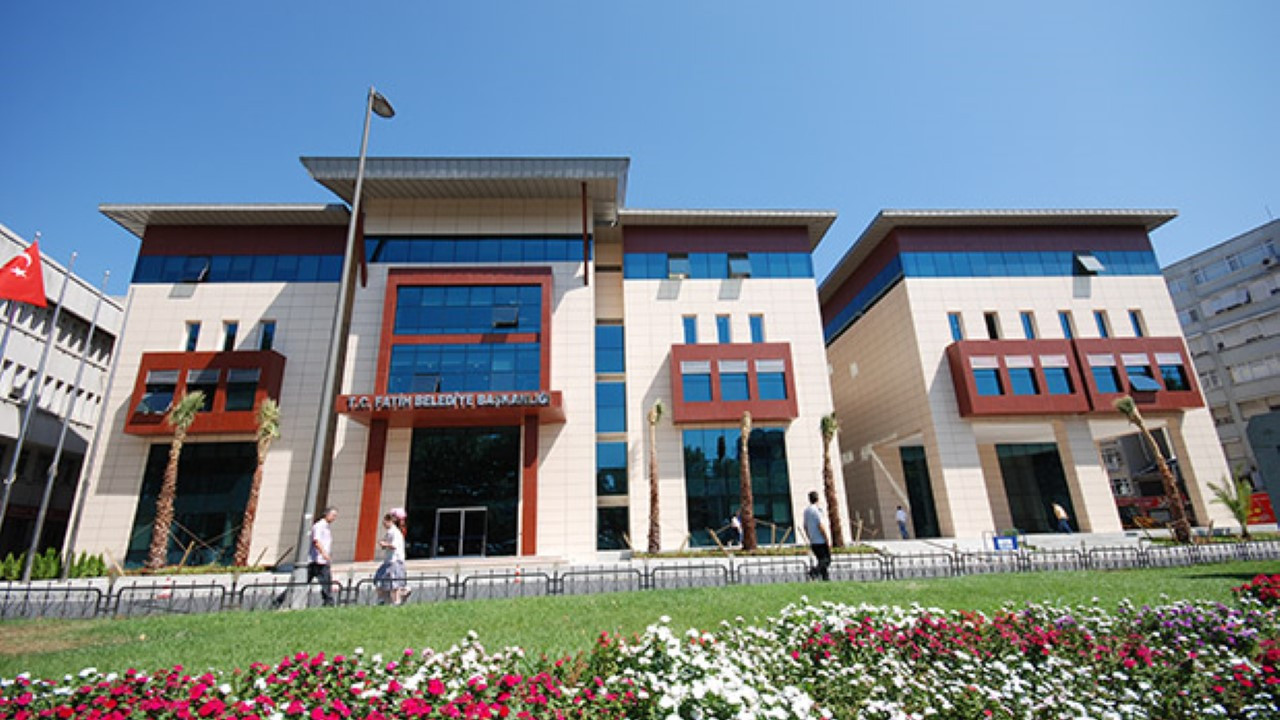 Özgür Özel, Fatih Belediyesi’ni işaret etmişti: Usulsüzlükler, Sayışay raporunda