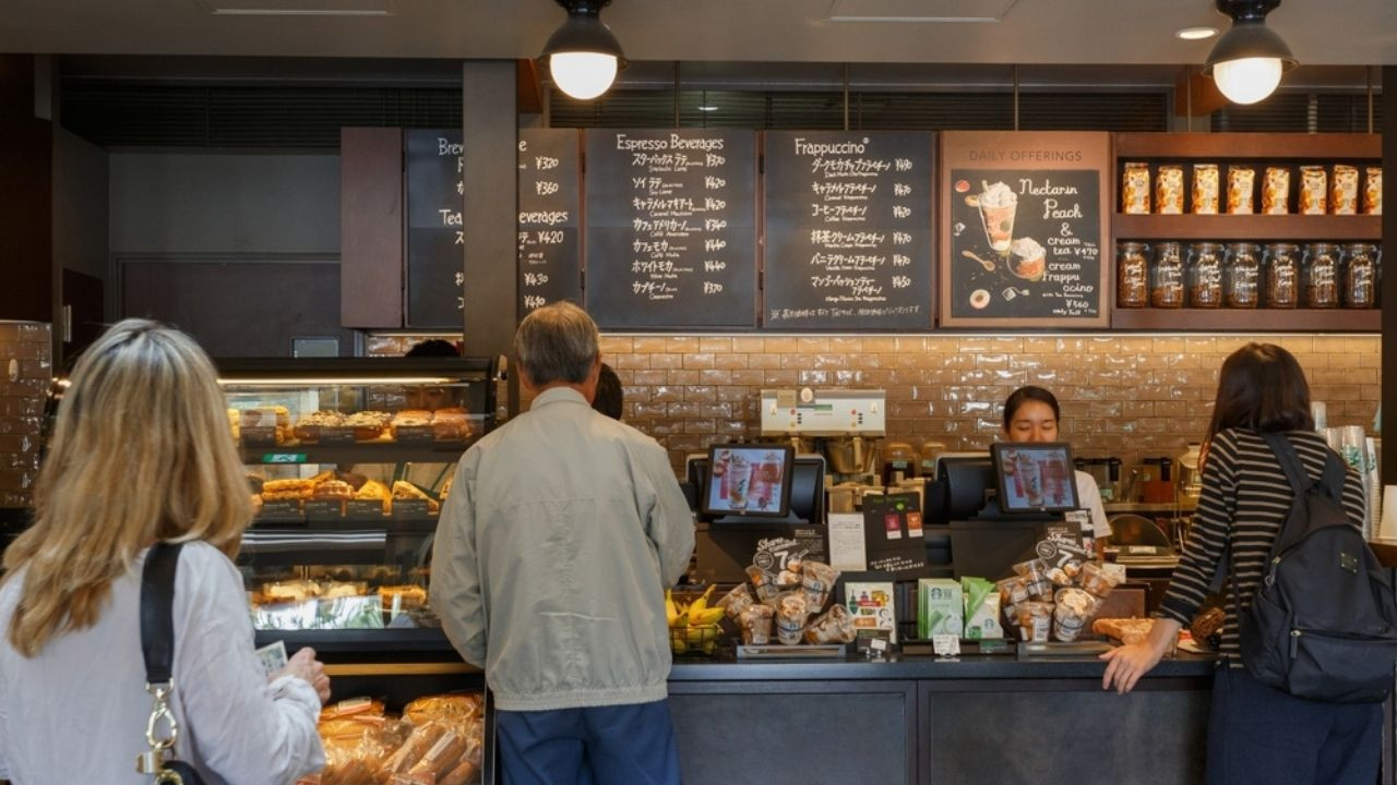Starbucks'tan dikkat çeken uyarı: Masaüstü bilgisayarınızı getirmeyin
