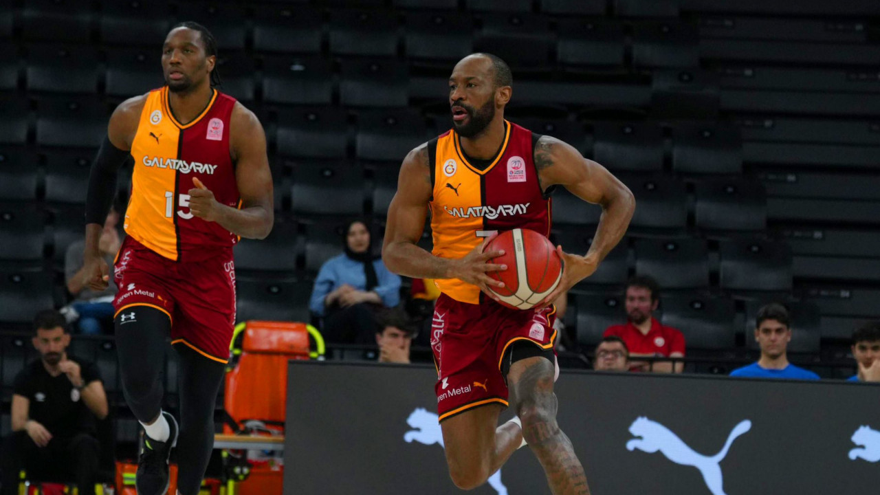 Galatasaray play-off biletini kaptı