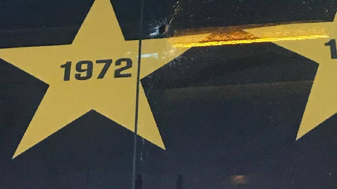 Göztepe maçı sonrası Galatasaray otobüsüne taşlı saldırı