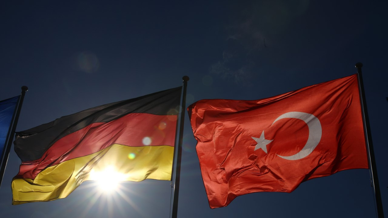 Alman Başkonsolos'tan vize uyarısı: Danışmanlık şirketleriyle çalışmayın