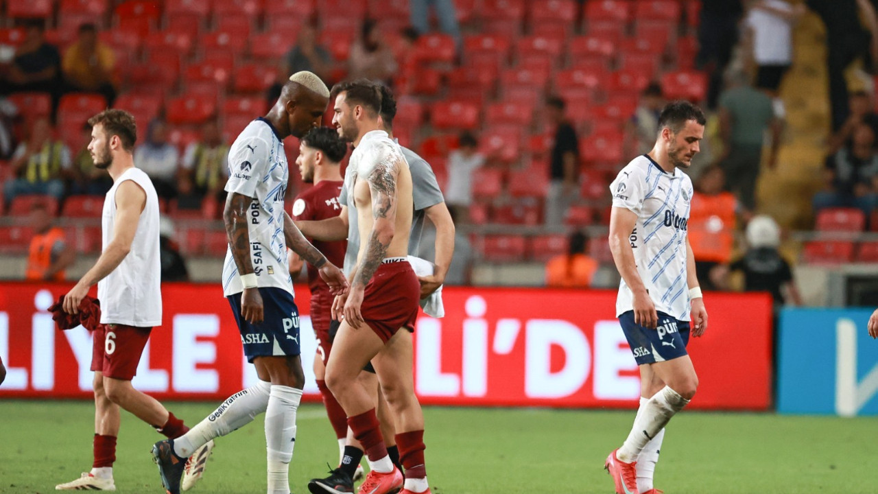 Fenerbahçe'ye tarihi darbe: Küme düşen Hatay'dan 4 gol yedi