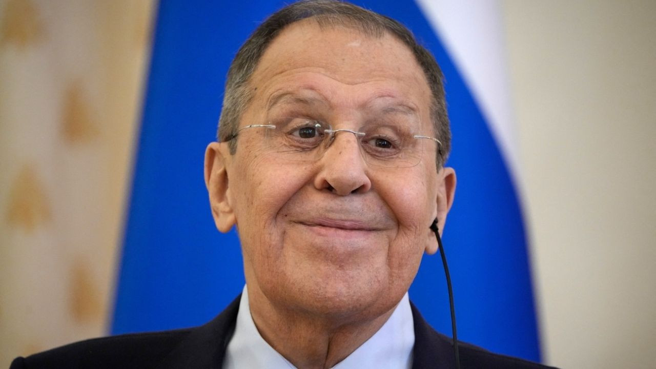 Lavrov'dan Trump yorumu: Duygusal davranıyor çünkü...