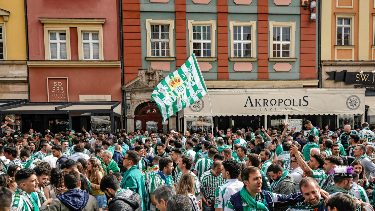 Real Betis, finale akın etti