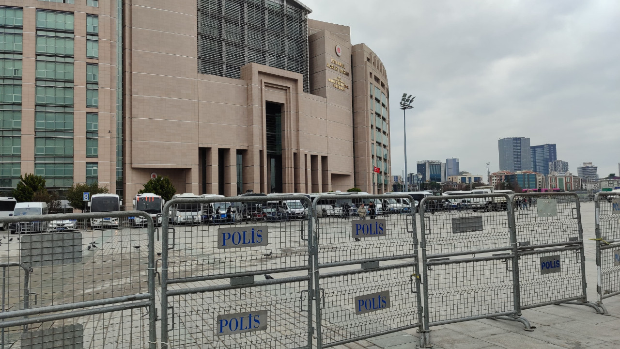 İstanbul Barosu Yönetim Kurulu Üyesi Fırat Epözdemir tahliye edildi
