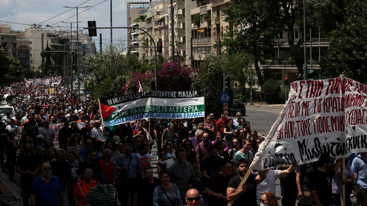 Yunanistan'da binlerce kişi Filistin'e destek için yürüdü