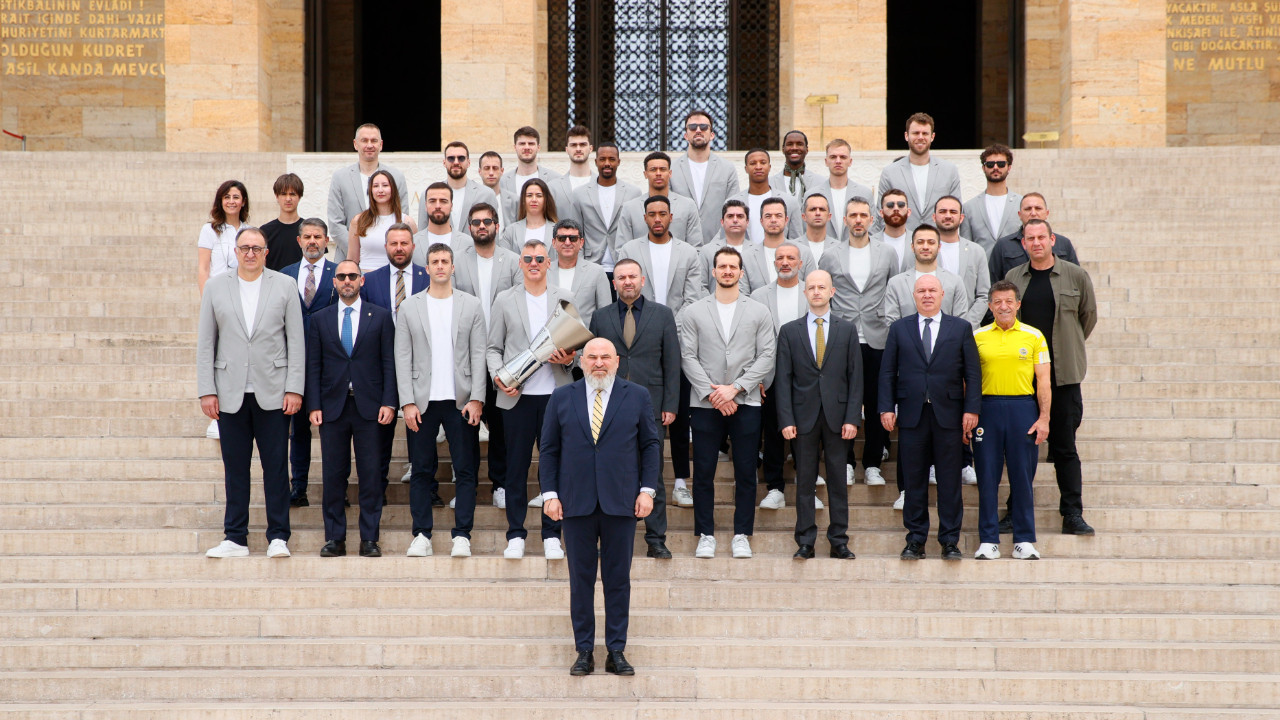 Euroleague şampiyonu Fenerbahçe Beko, 'Ata'nın huzuruna gitti