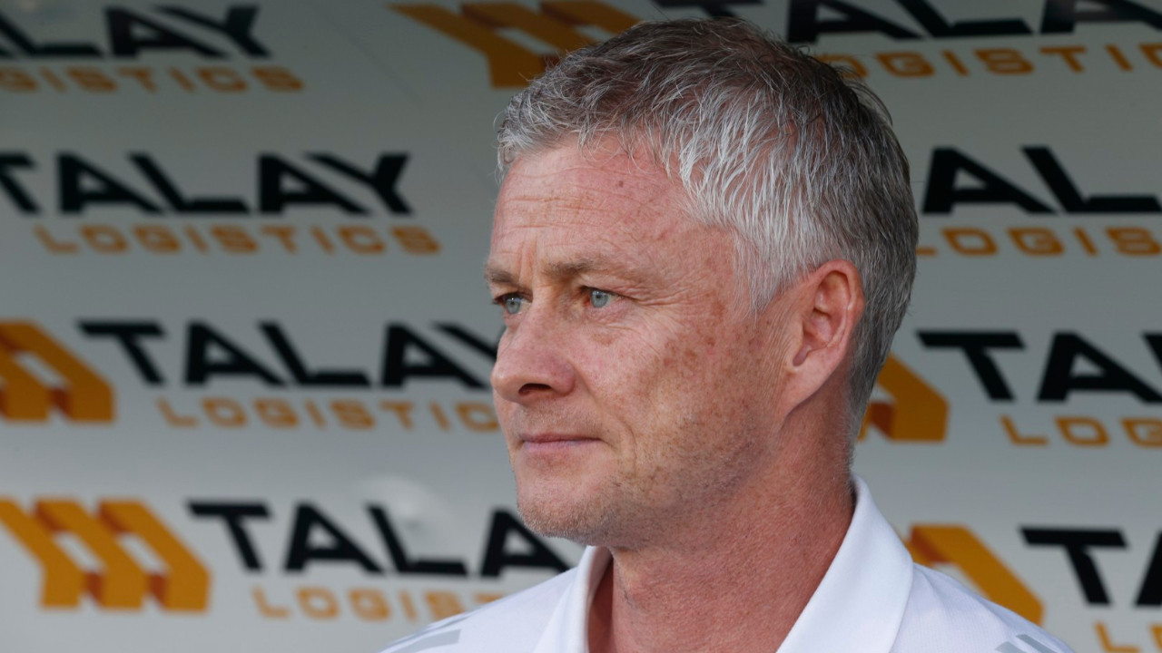 Solskjaer'den transfer sözleri: 'Geriye, ortaya ve öne'