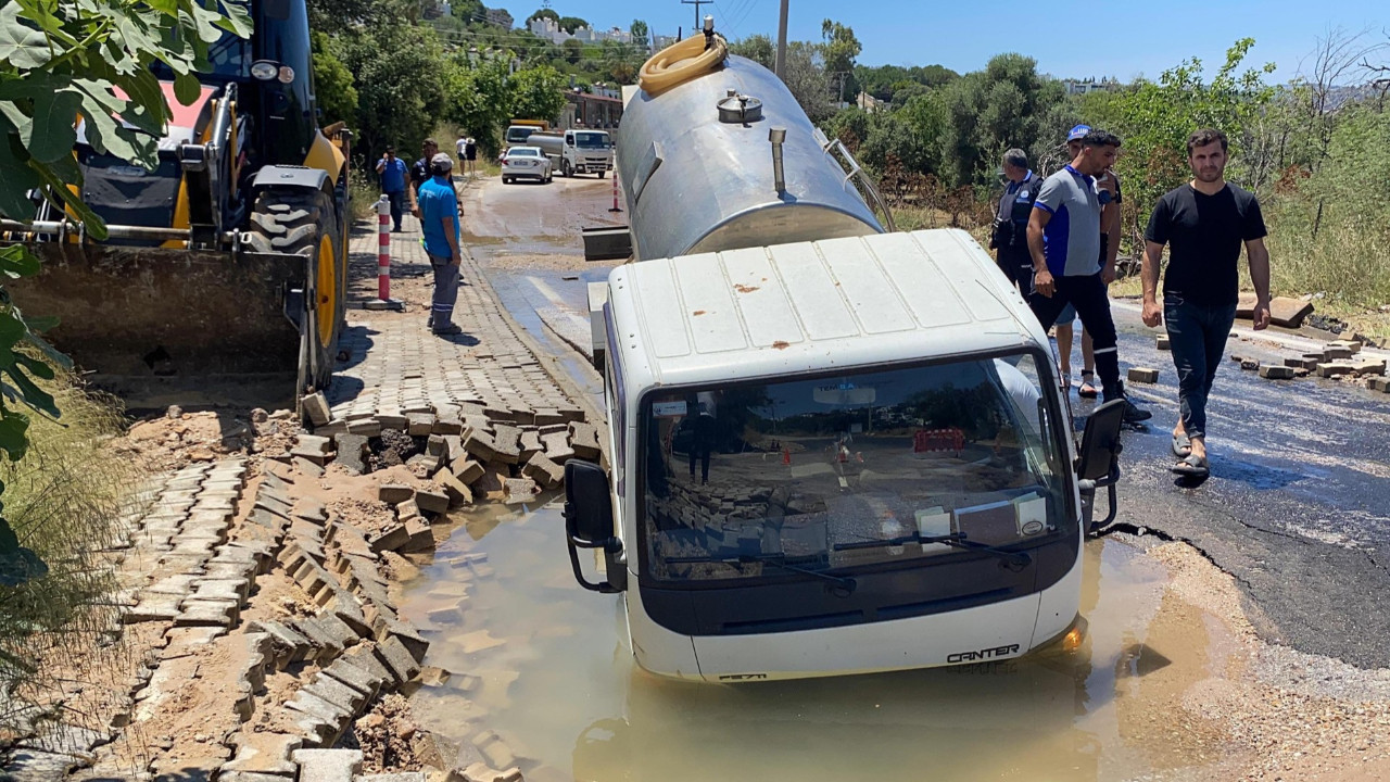 Bodrum'da yine aynı manzara: İsale hattı patladı, tanker içine düştü