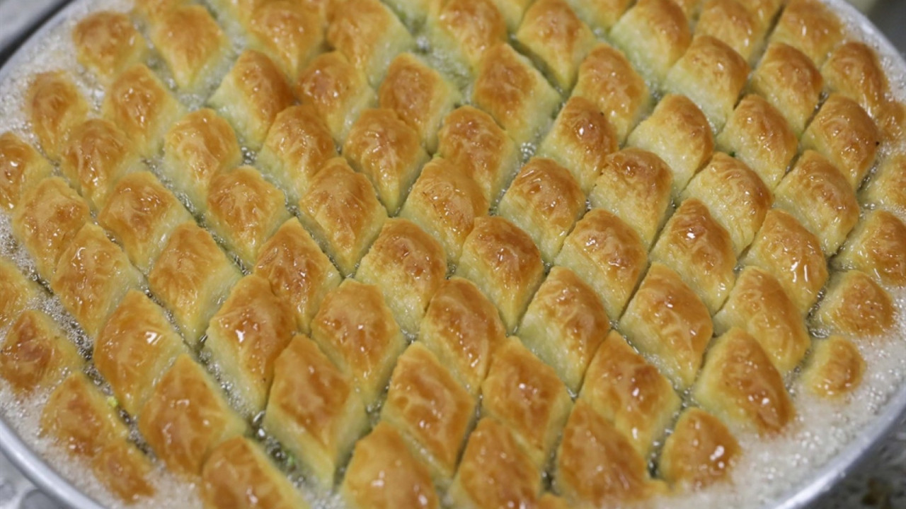 Baklavanın da tadı kaçtı: Her dört tepsinin birinde dışkı kökenli bakteri çıktı