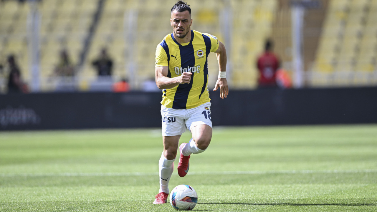 Fenerbahçe'de bir ayrılık daha: Sözleşme feshi TFF'ye bildirildi