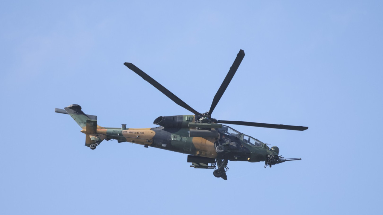 Türkiye'den Somali'ye helikopter
