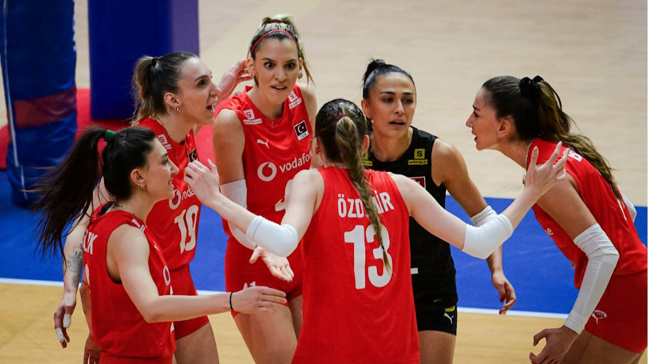 Bu gençler bir harika: Filenin Sultanları, Polonya'yı devirdi