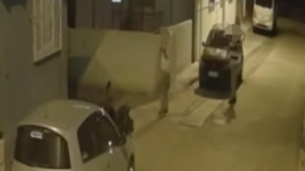 Arkadaşını katletti, paralar havaya saçıldı