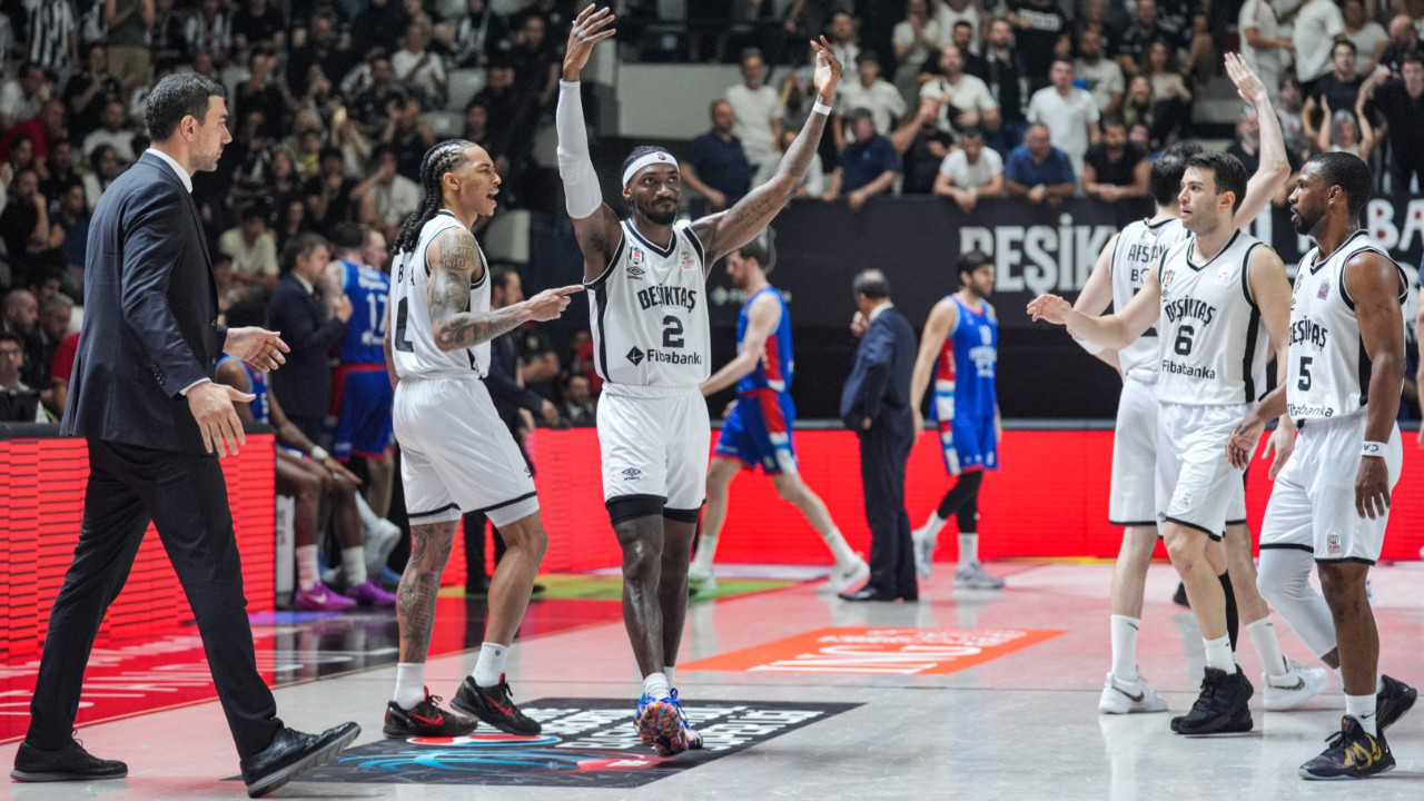 Efes'e fark atan Beşiktaş seriyi eşitledi