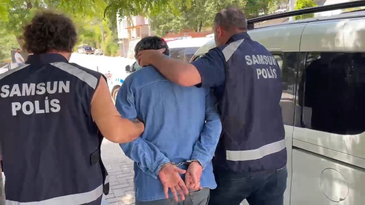 Kimlik değiştirip 12 yıl kaçtı, bayramlaşmak isterken tutuklandı