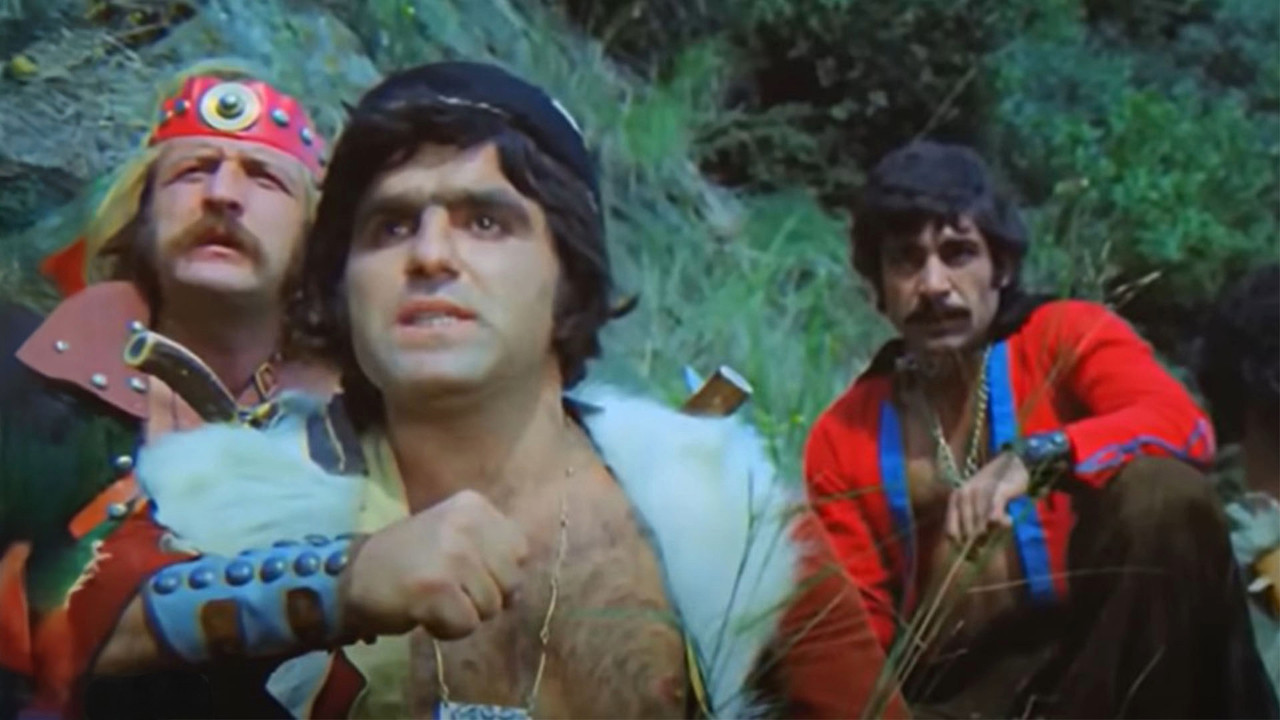 Yeşilçam'ın emektar oyuncusundan kötü haber: Beynine pıhtı attı