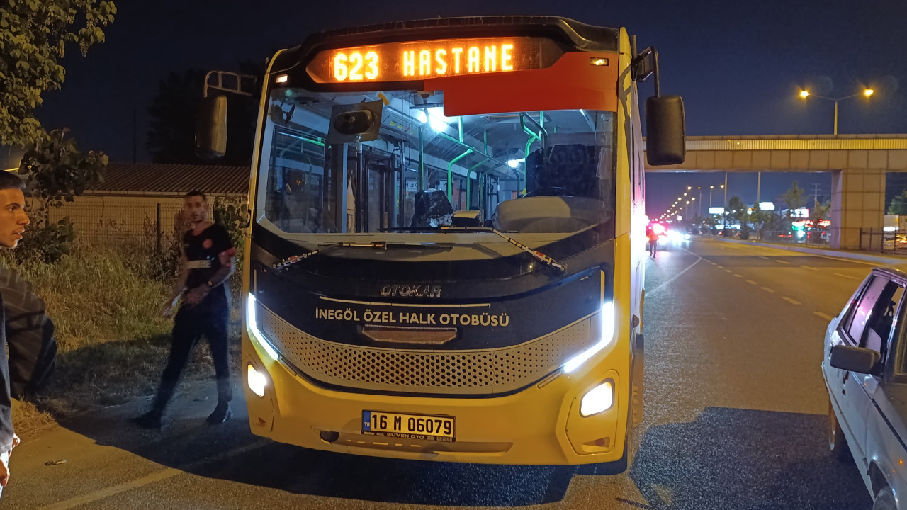 Bursa'da yolun karşısına geçmeye çalışan kadına otobüs çarptı