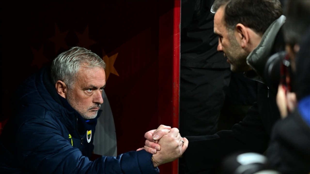 Galatasaray'dan Fenerbahçe'ye yılın çalımı: 3 yıllık imza