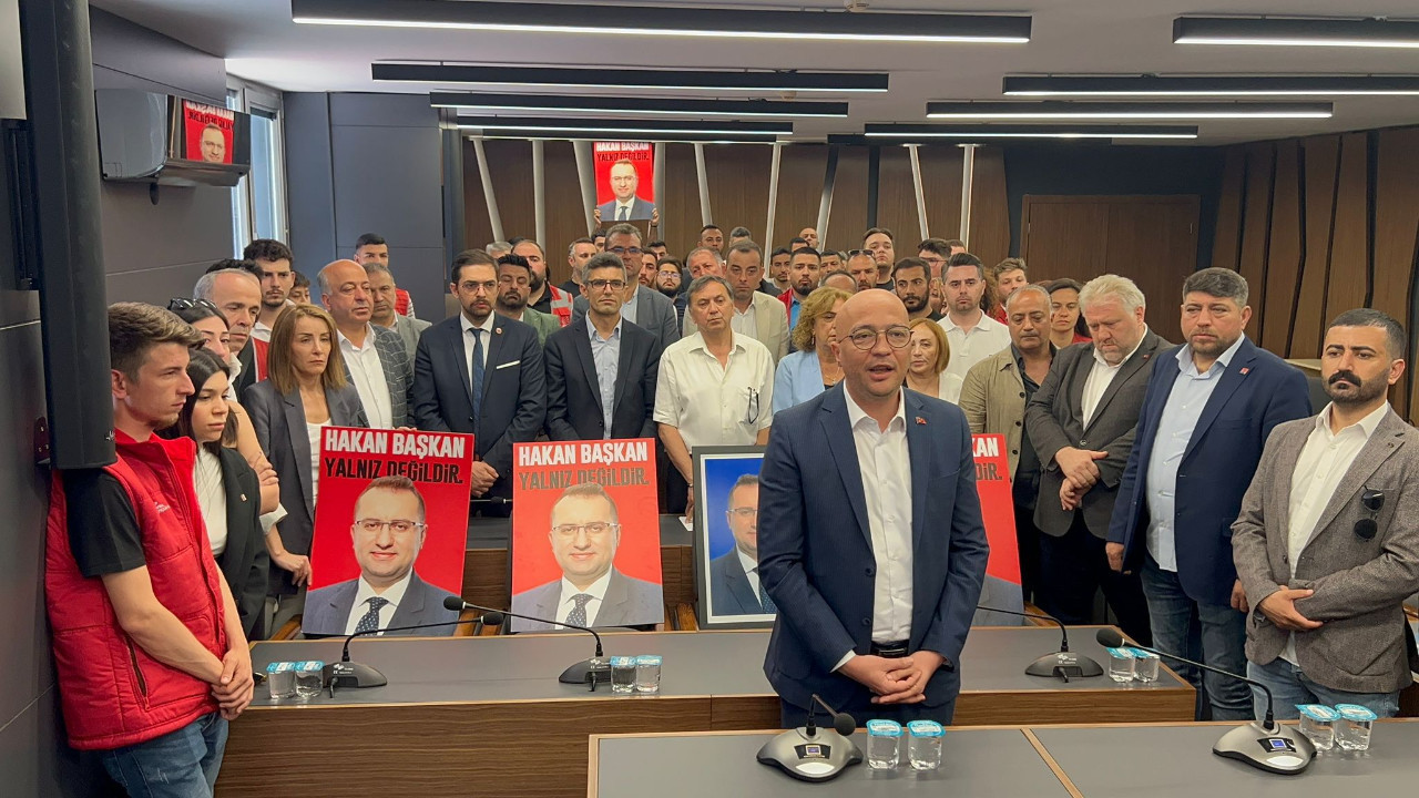 AKP'ye geçmişti, istifalar peş peşe geldi