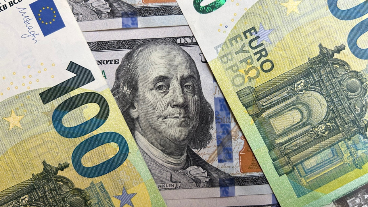 Dolar son üç yılın dibinde, Euro - TL rekor kırdı