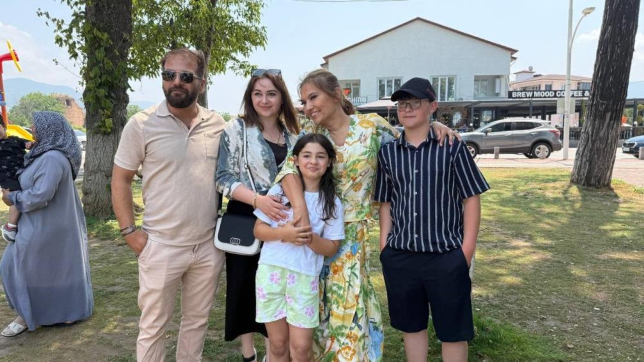 Sahnede ağlatmıştı: Minik hayranının gönlünü aldı