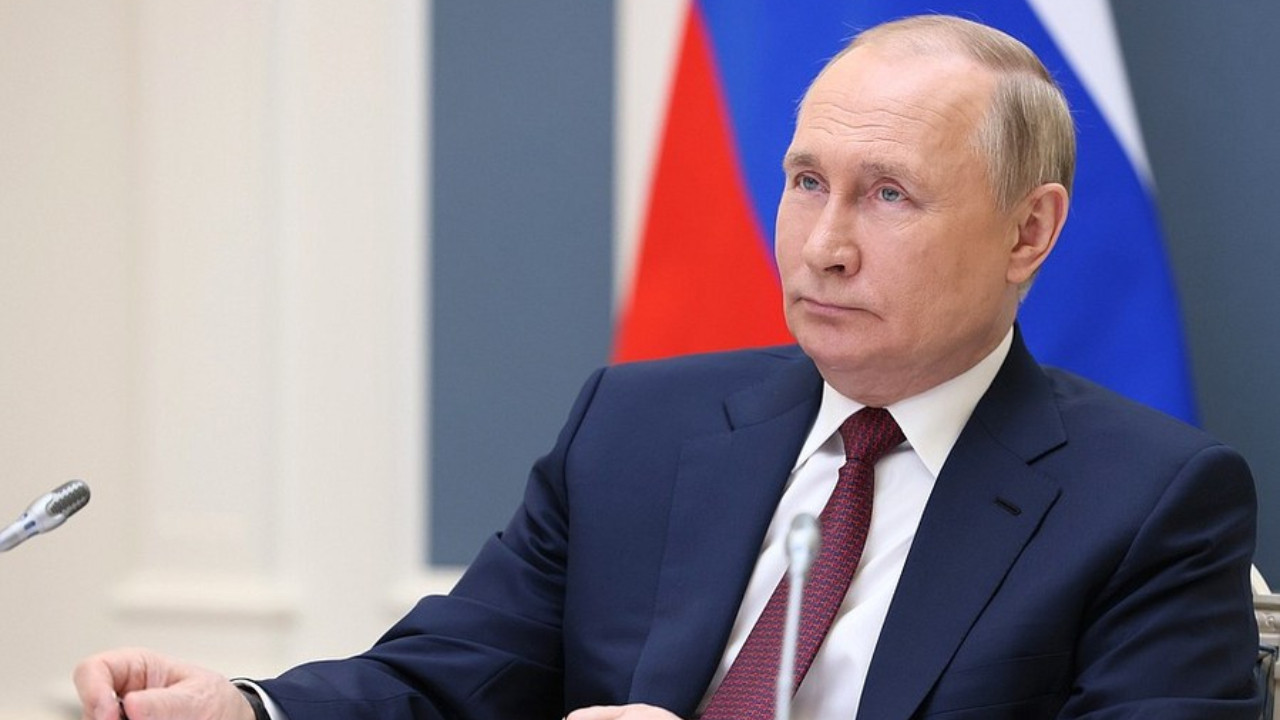 Putin'den Hamaney çıkışı