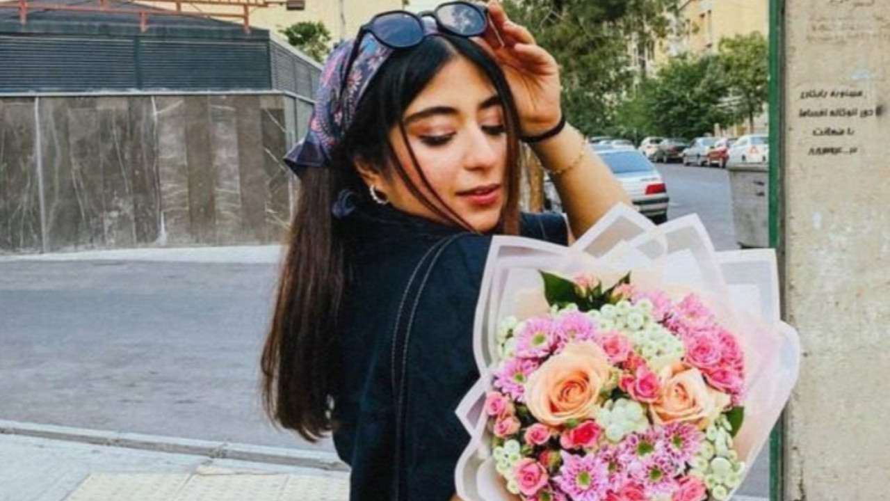 İsrail saldırılarında İranlı genç şair de ailesiyle öldü