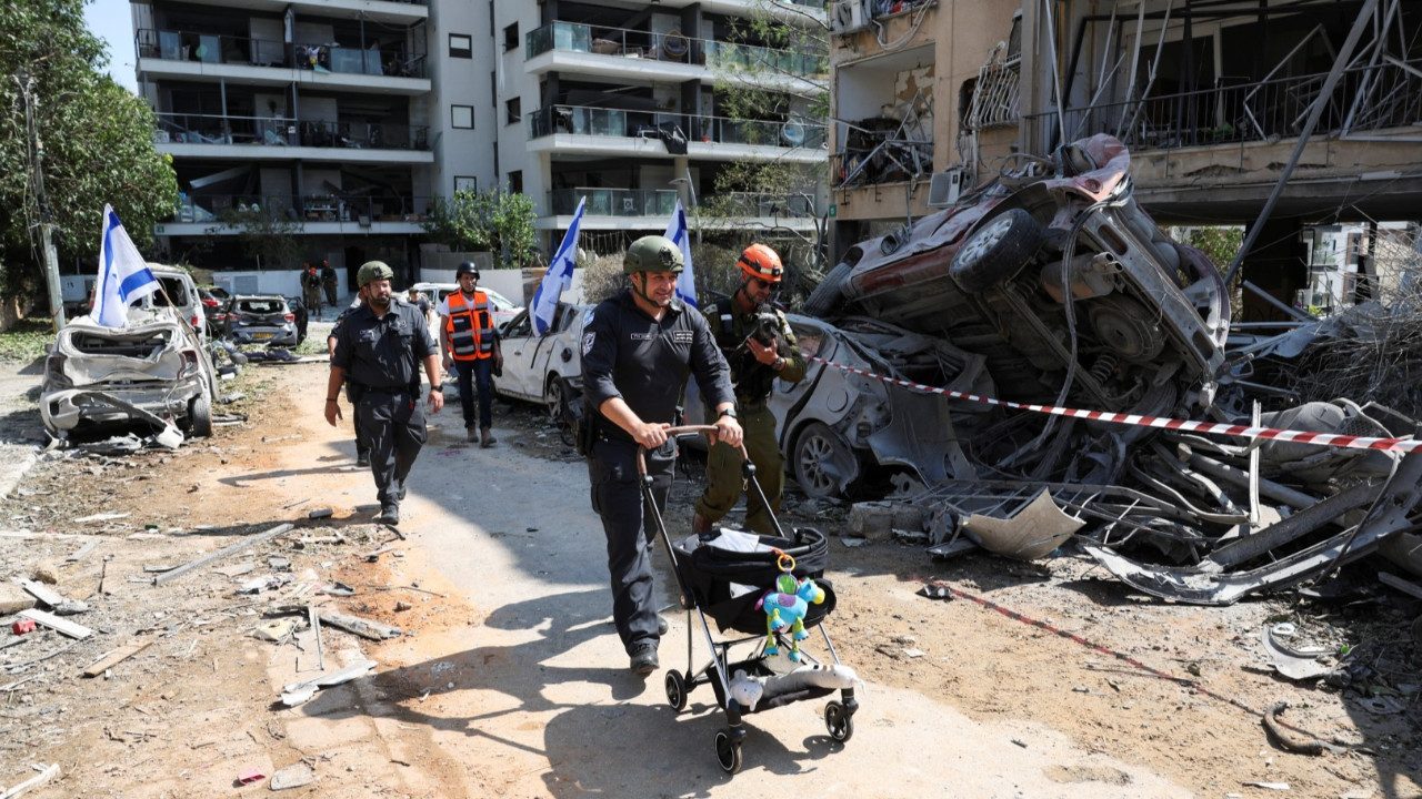 İsrail'den İran'a tehdit: Tahran yanacak