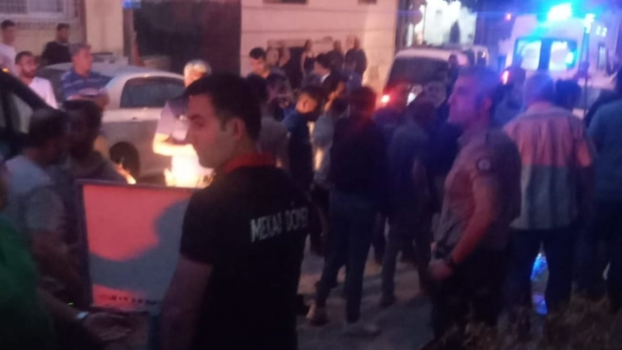 Bıçaklı kavga: 1 ölü, ikisi polis altı yaralı