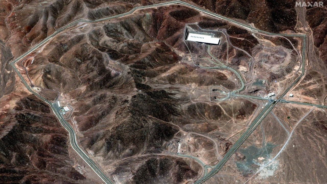 Çarpıcı yorum: İsrail'e musallat olan nükleer dağ