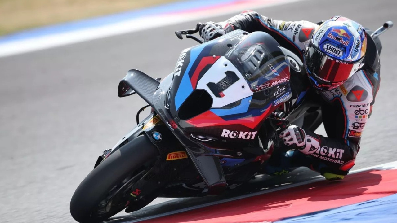 Toprak Razgatlıoğlu, Dünya Superbike Şampiyonası'nda 3'te 3 yaptı