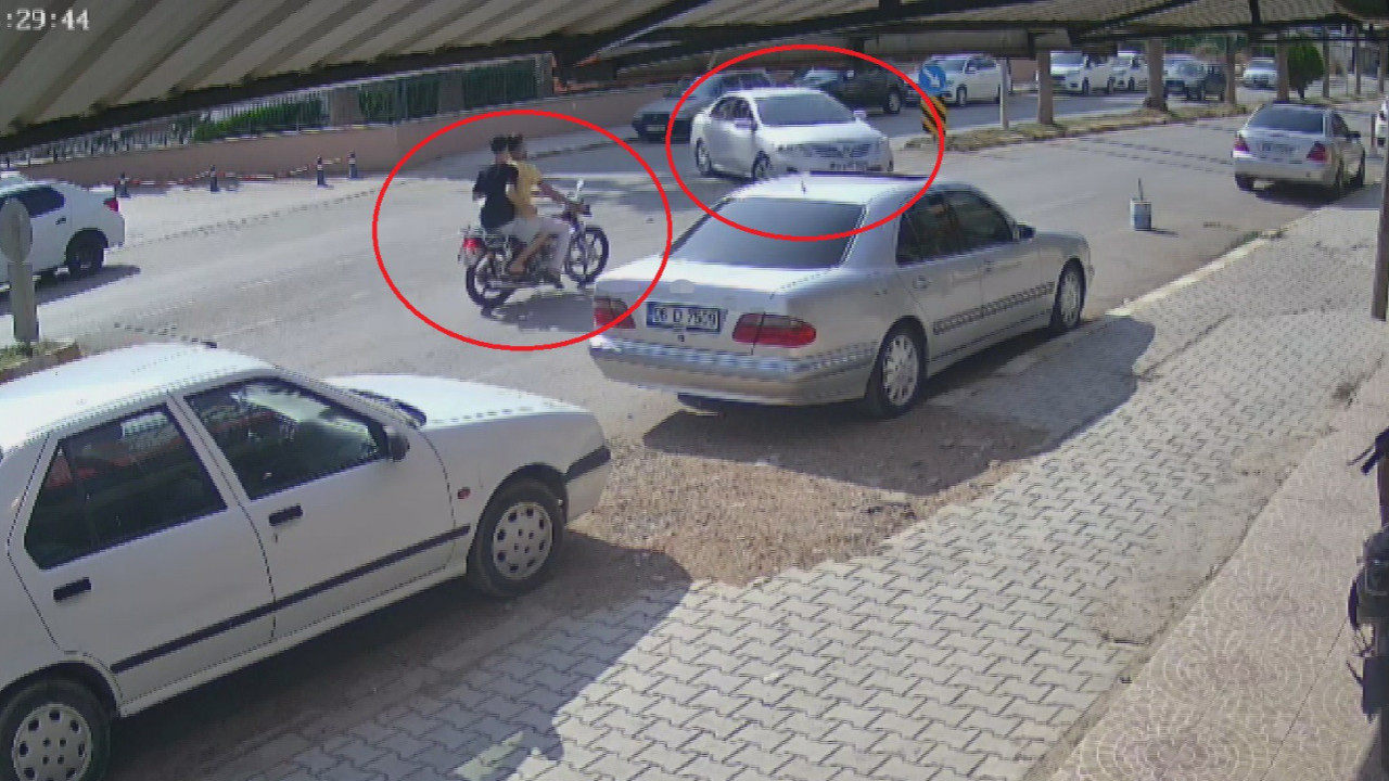 Ehliyetsiz motosikletliden savunma: Sürücü kadındı