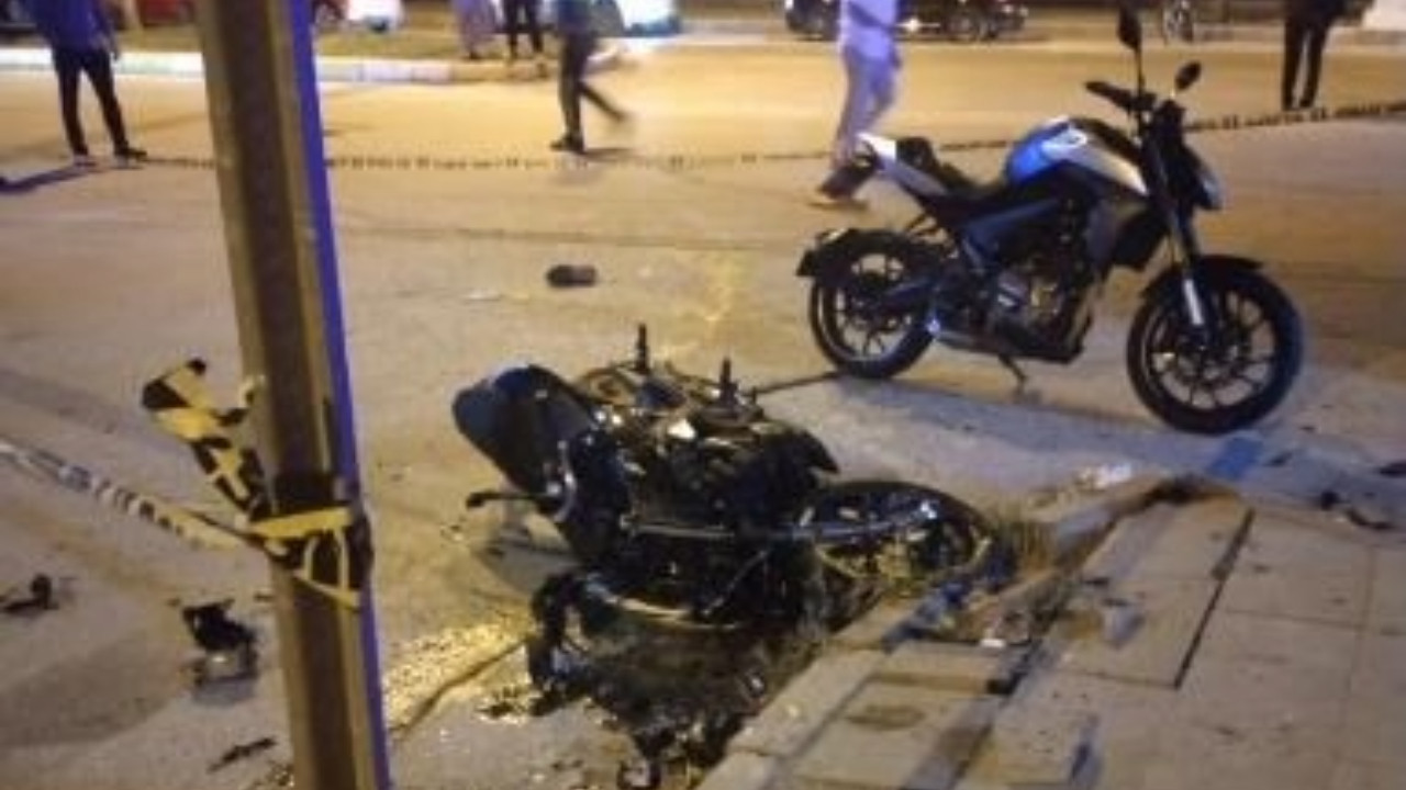 Erzincan'da feci kaza ölü ve yaralılar var