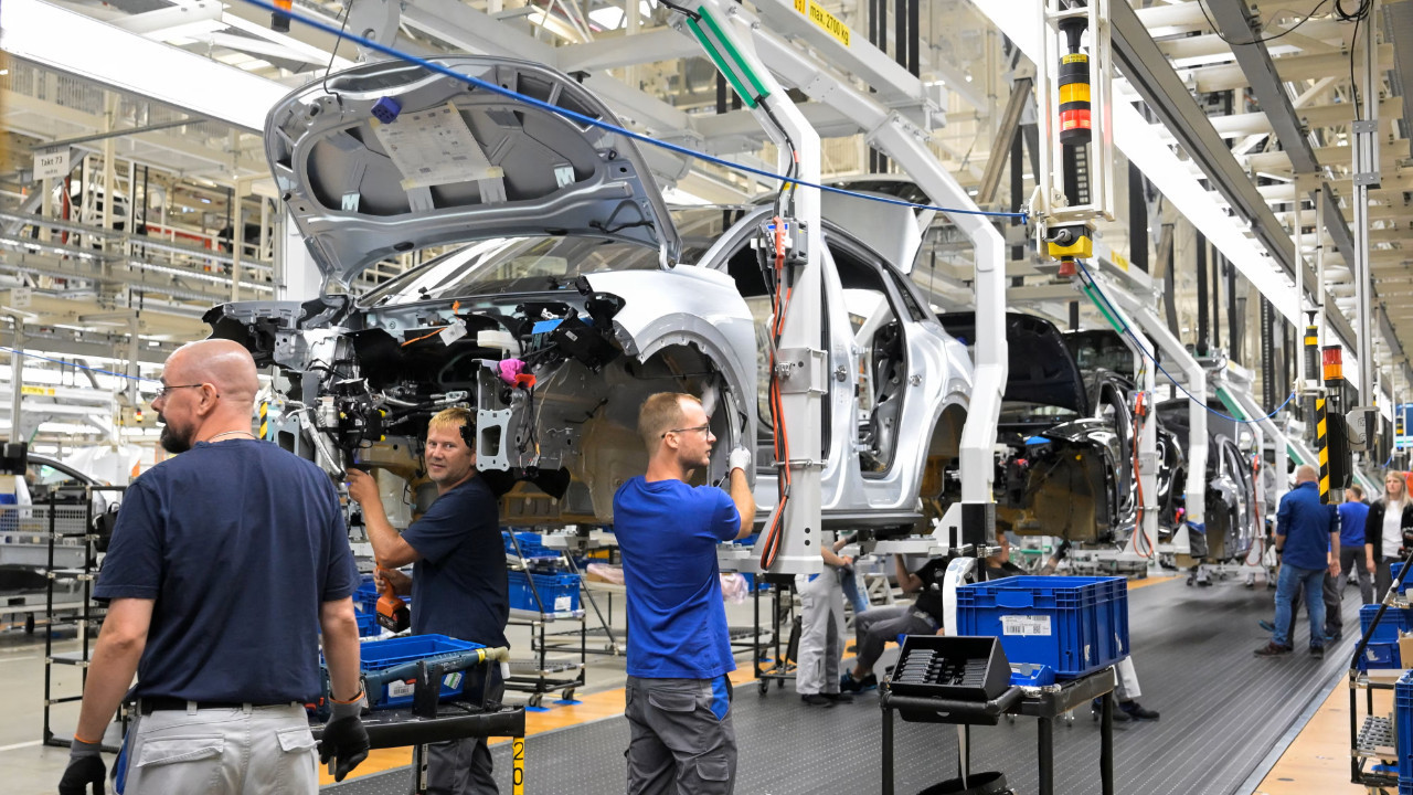 Almanya'da yatırımcı güveni kasımda geriledi