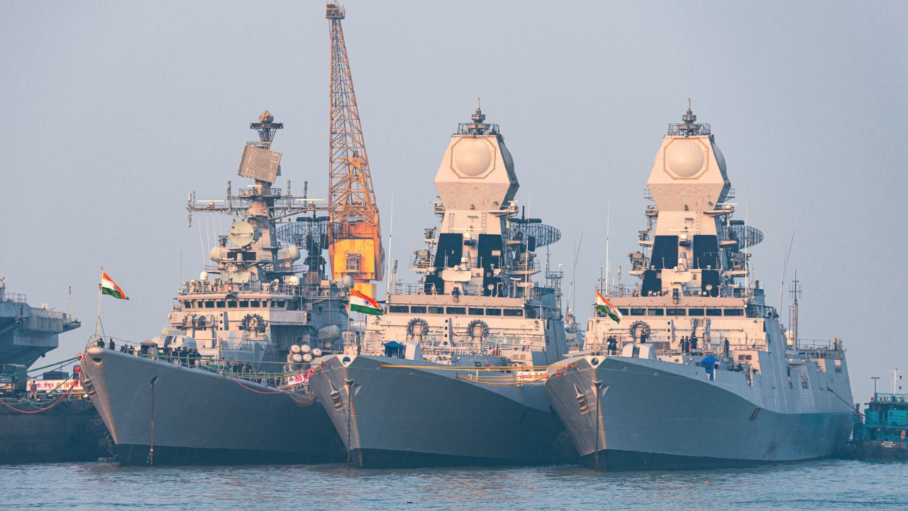 Hindistan savaş gemileri, Akdeniz’e geliyor