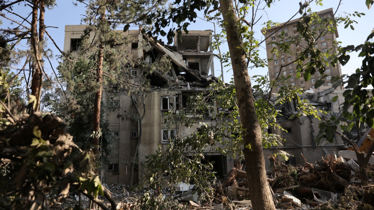 İsrail: İran ordusundan yetkililer kaçıyor