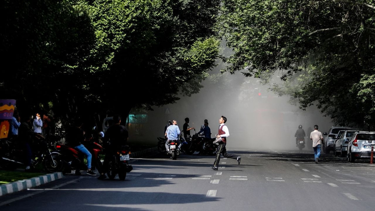Yüzlerce yabancı İran'dan Azerbaycan'a kaçtı