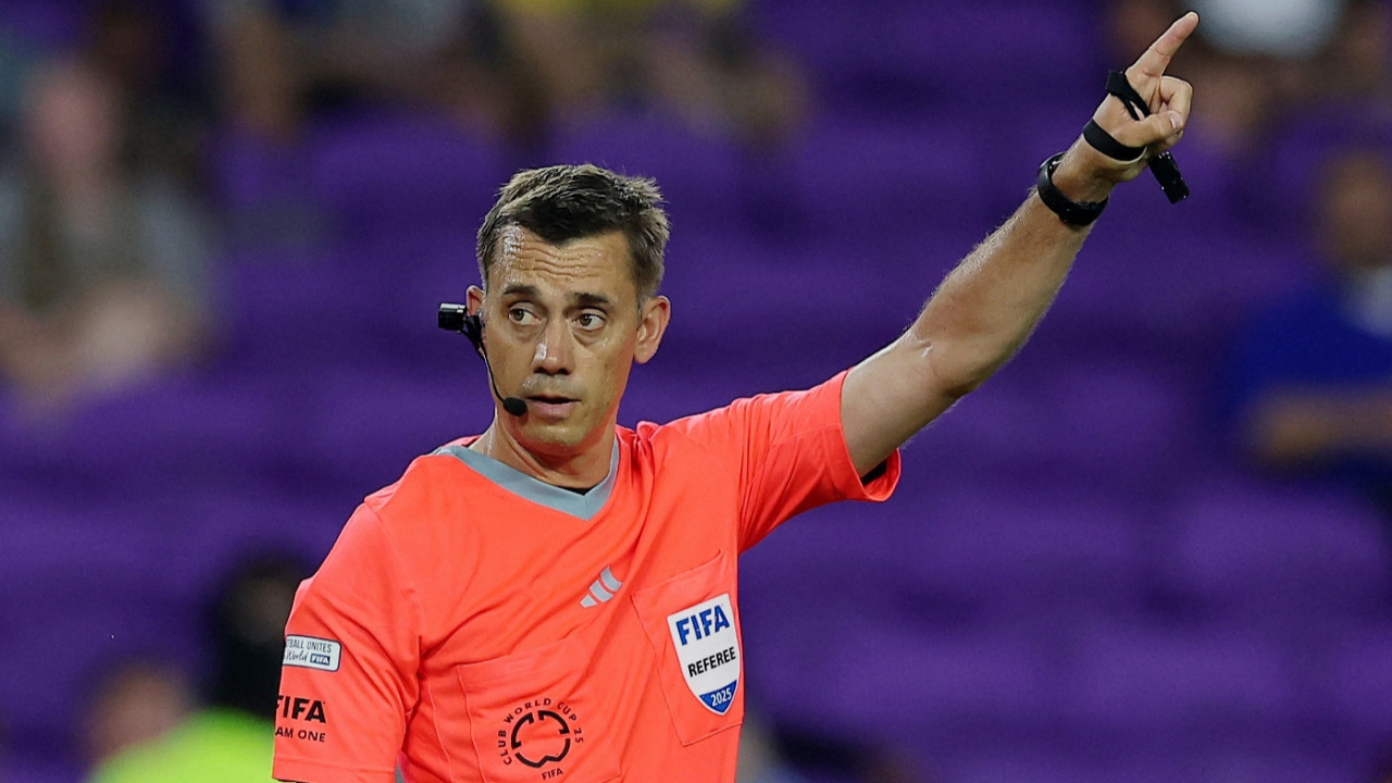 Futbolun yeni kuralı ilk kez uygulandı