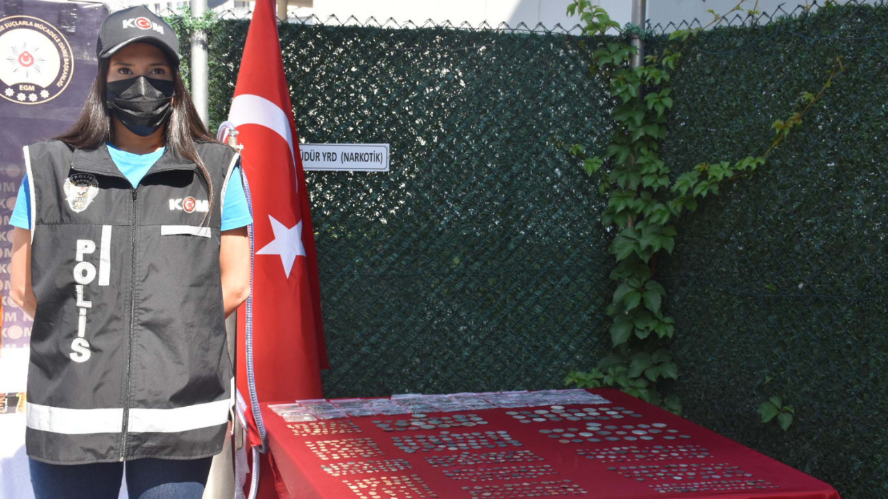 Tarihi vurgun evden çıktı: 20 milyonluk koleksiyon!