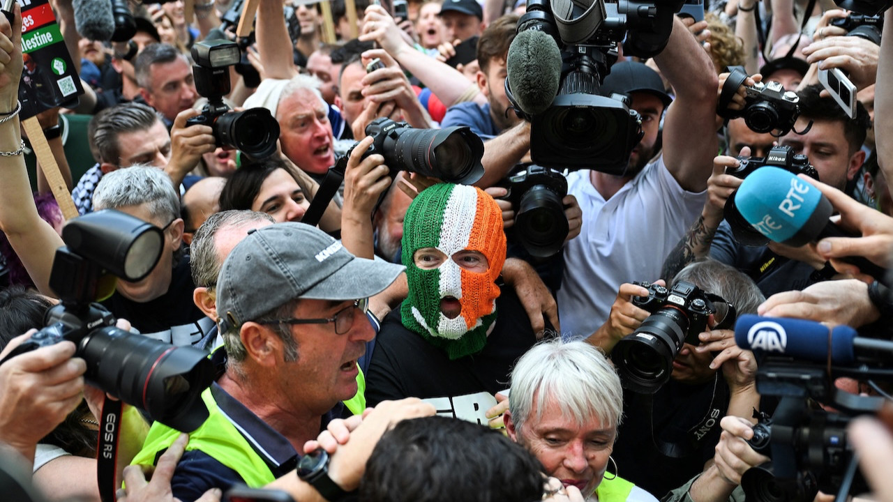 Ünlü müzik grubu hakim karşısına çıktı