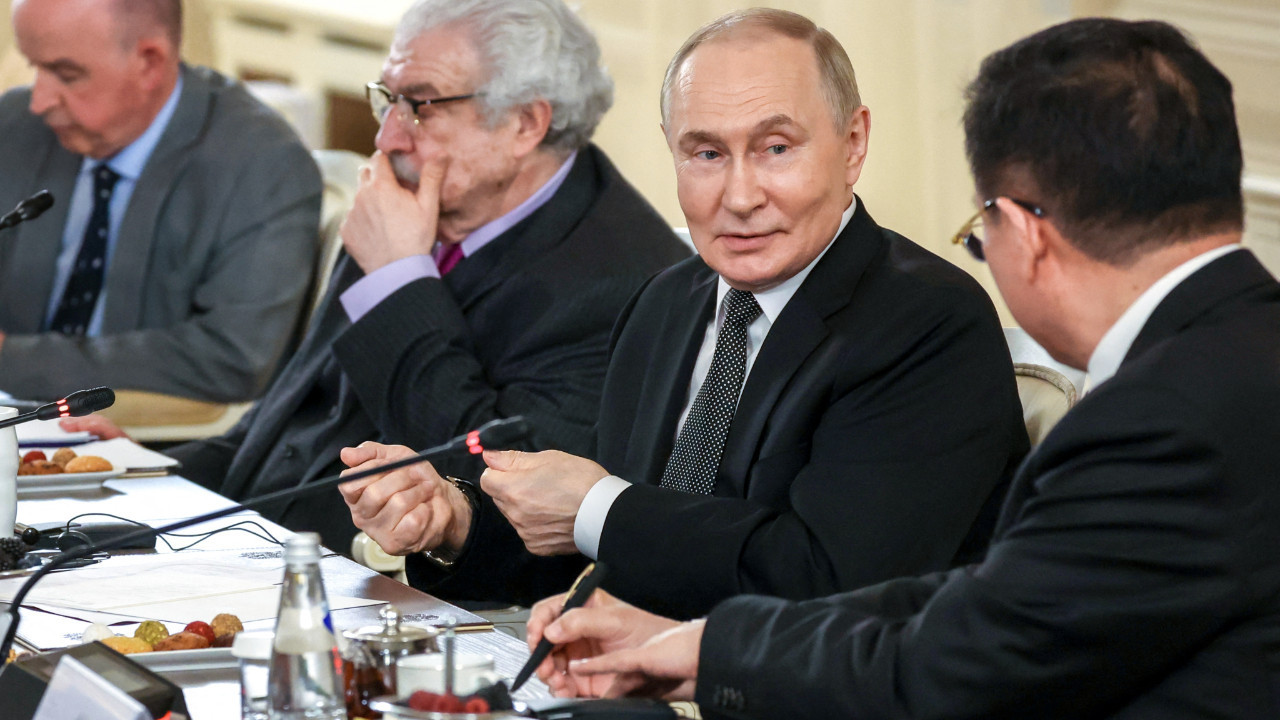 Putin'in torununa Çinli dadı