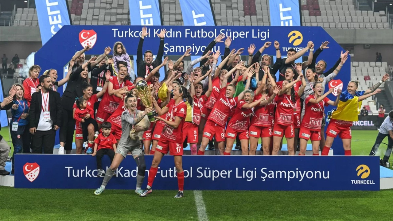 Şampiyon ABB FOMGET, Şampiyonlar Ligi'ndeki rakibini bekliyor