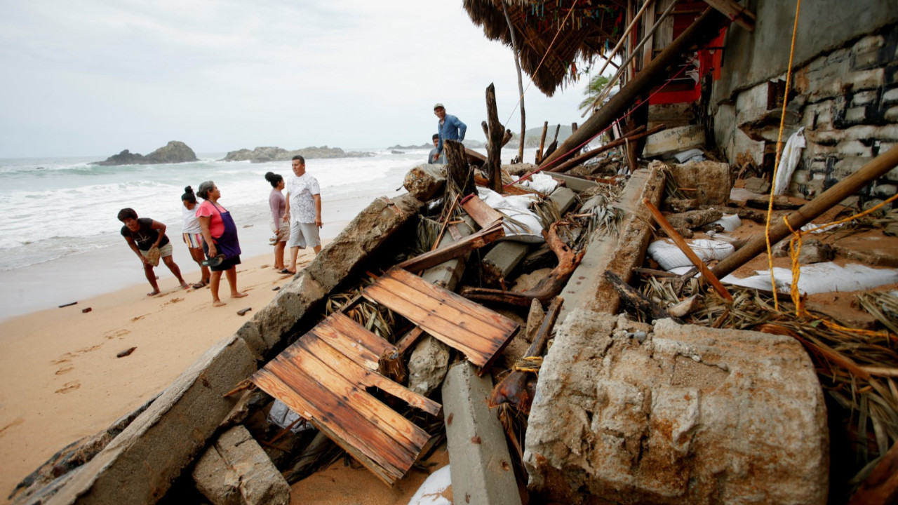Kasırgada bir bebek öldü