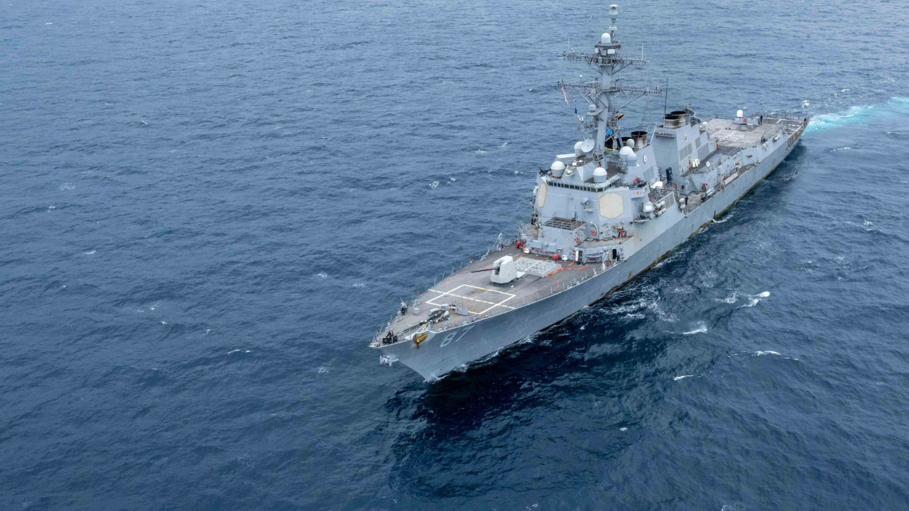 Husiler: Saldırı durumunda ABD savaş gemilerini hedef alırız