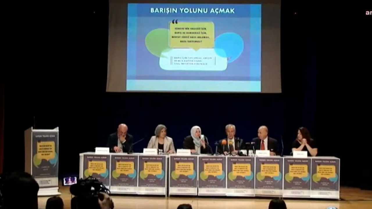 Arınç, DEM Parti'nin konferansında konuştu: Kaygılı olmalıyız
