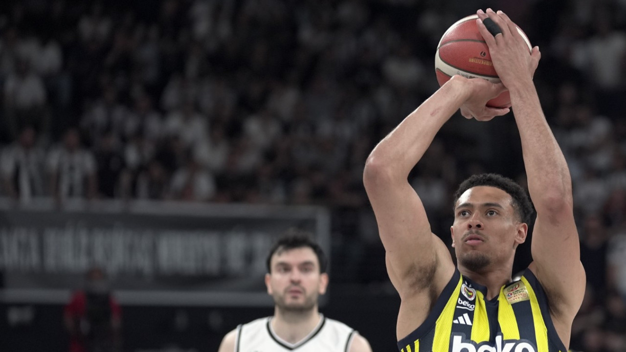 Derbi nefes kesti: Fenerbahçe şampiyonluğa çok yakın